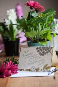 Sweet Ways to Thank an Herbalist on April 17th (with Free ‘Thank You’ Cards) Image